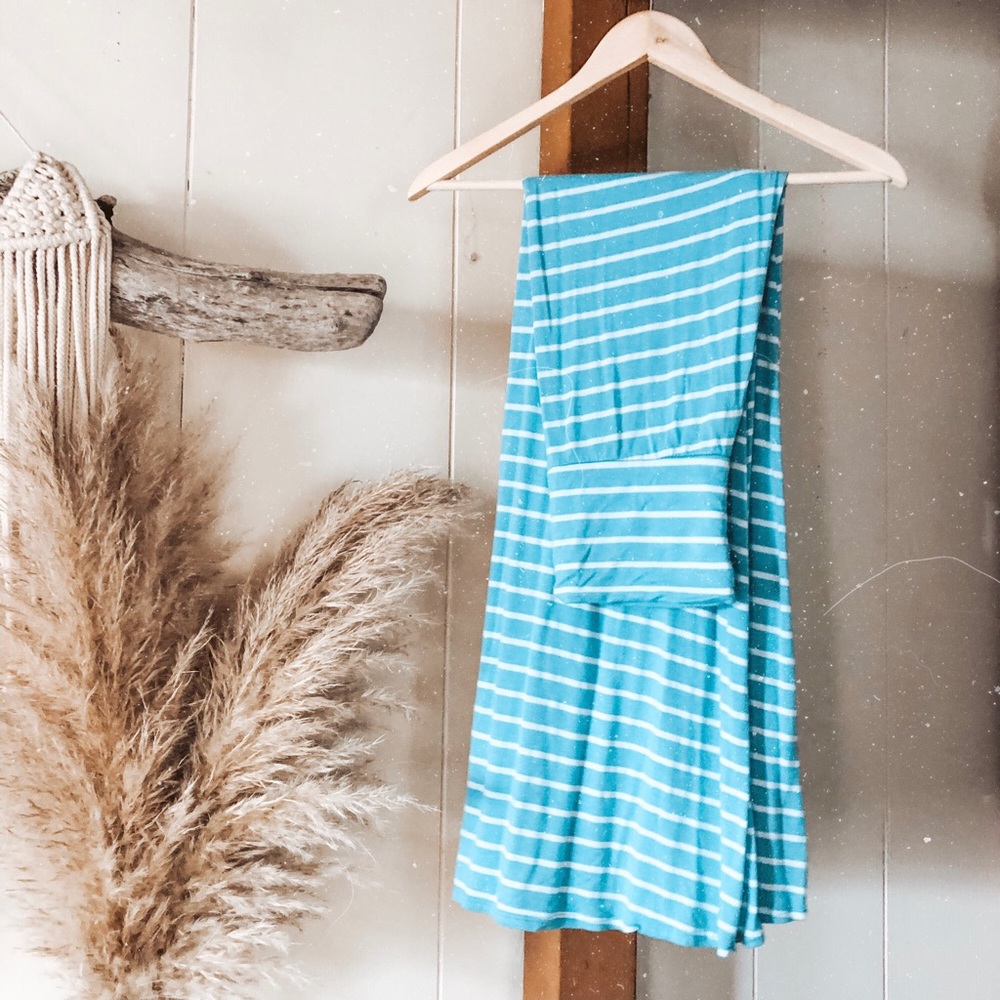 ✨D O N A T I N G✨ Striped Maxi Skirt